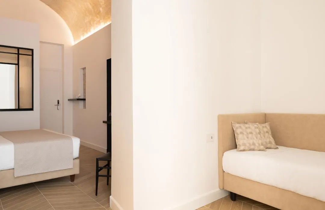 Mirabilis Relais-1